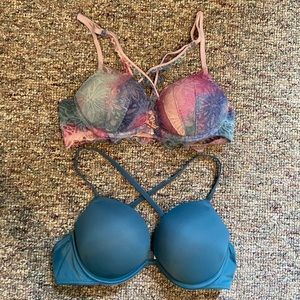 BUNDLE OF 2 VICTORIAS SECRET BRAS